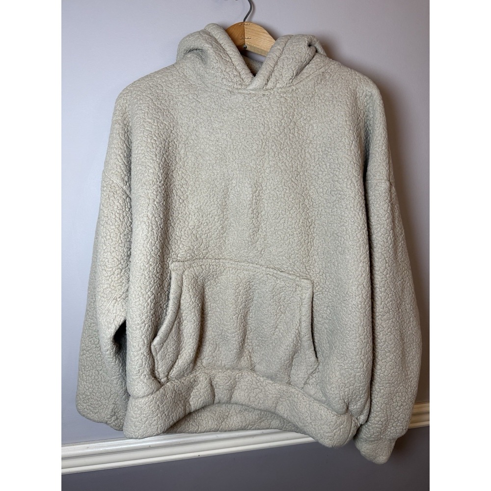 unbranded oversized beige‎  Fluffy fuzzy Pullover Hoodie Woman's Size Large